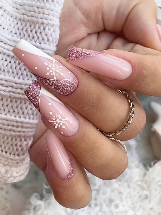 12 Sparkling Pink and White Snowflake Nail Art
