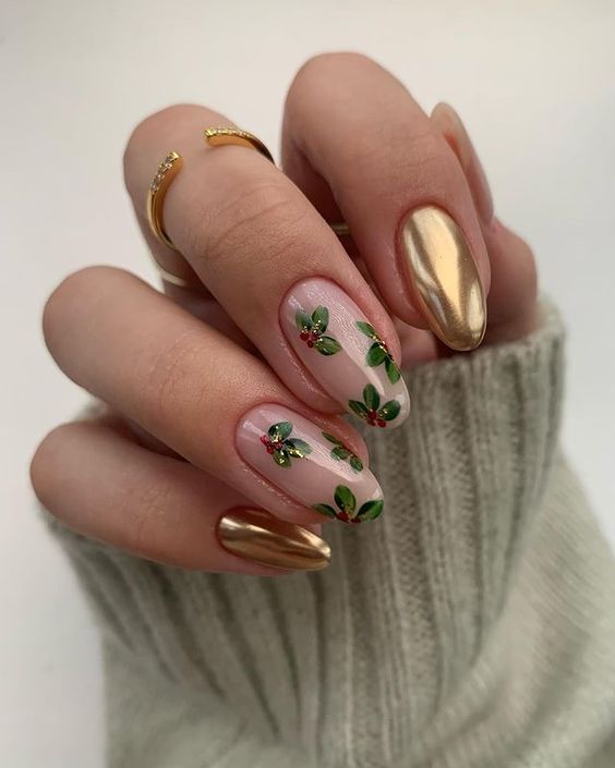 20. Elegant Gold and Holly Nail Design
