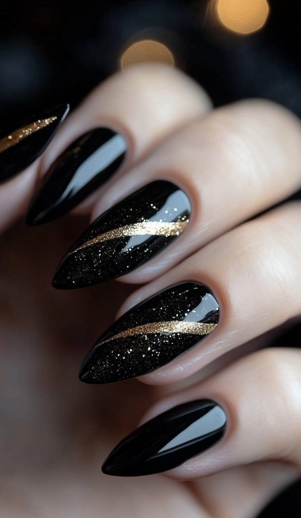 21+ Black Christmas Nail Ideas
