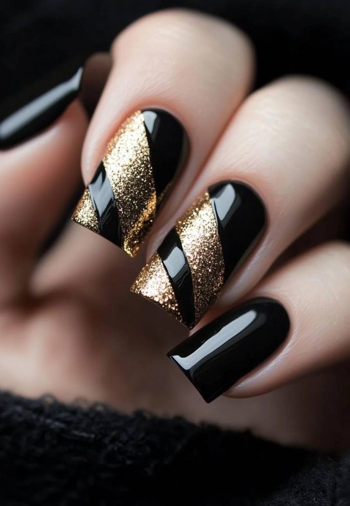 Black and Gold Stripe Nails
