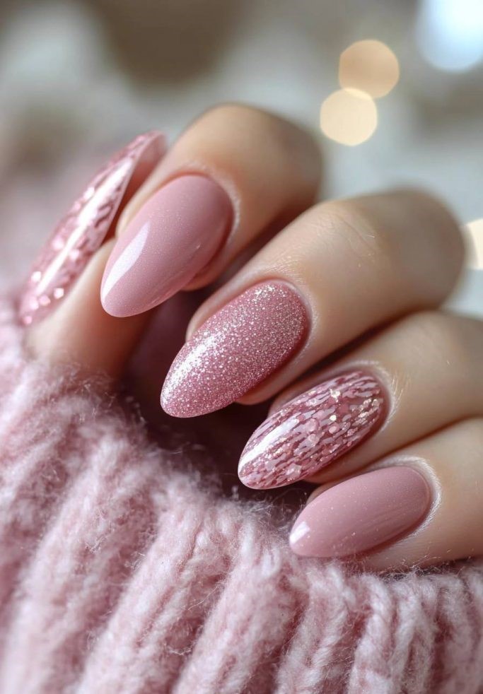 17. Glittery Pink Cable Knit Nails
