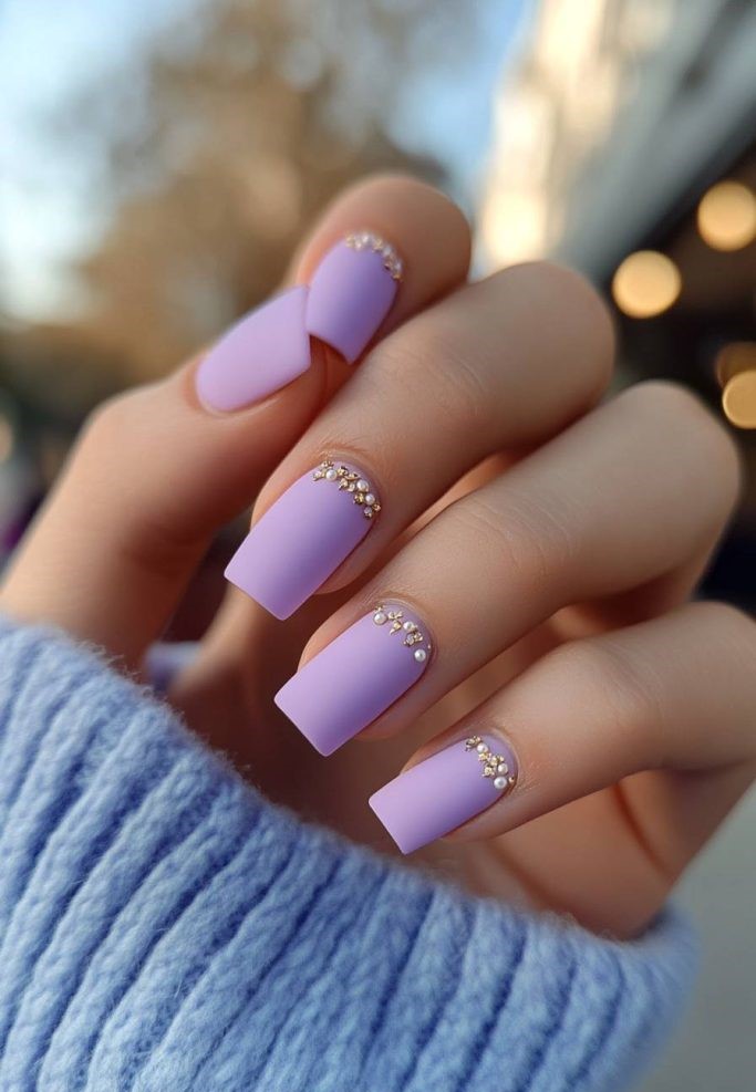  Frosty Lilac January Nails
