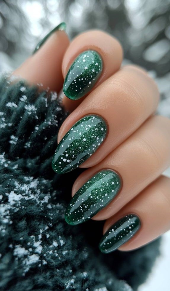 Green and Glitter Snow Nails
